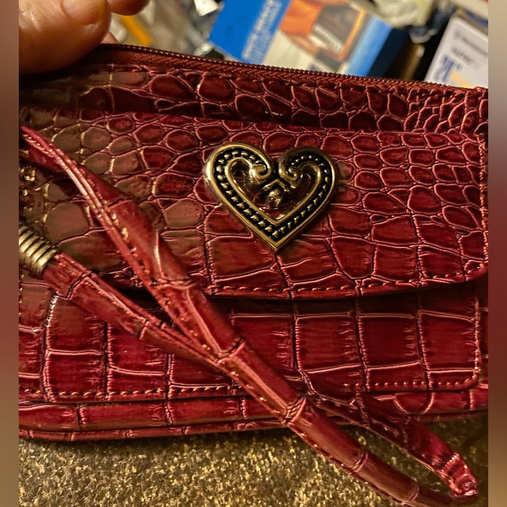 Candie Elegant Red Crocodile Pattern Women's Wristlet